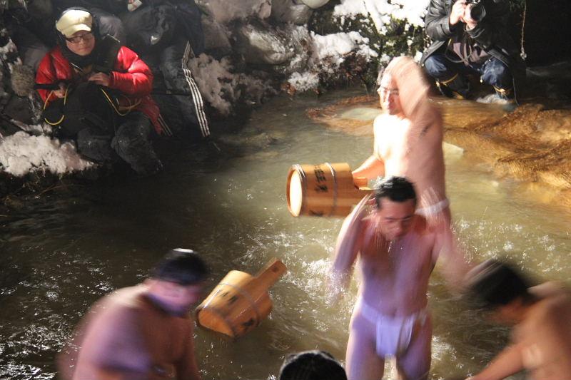 奥州・黒石寺「蘇民祭」2012その1 2011/02/09