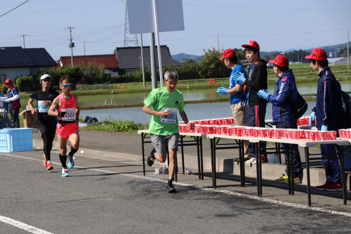 いわて奥州きらめきマラソン2018 フルマラソン5・37.5km給水/10km折り返し 2018/05/20