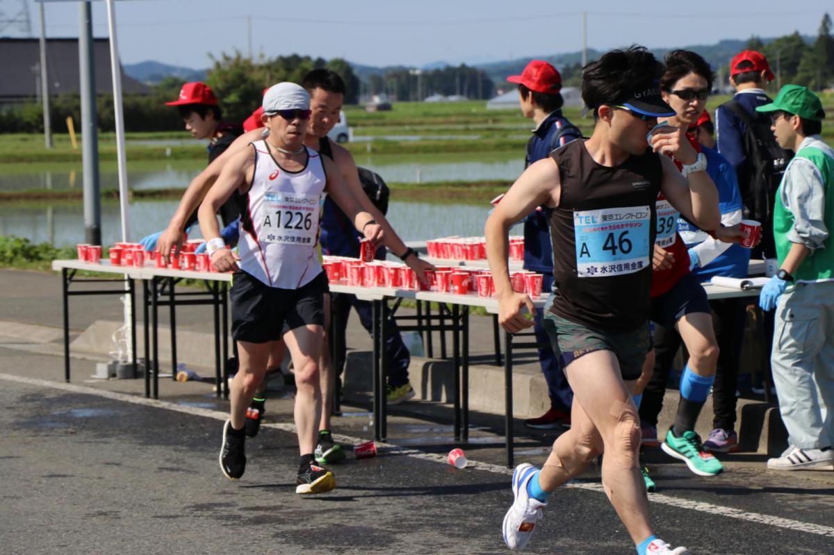 いわて奥州きらめきマラソン2018 フルマラソン5・37.5km給水/10km折り返し 2018/05/20