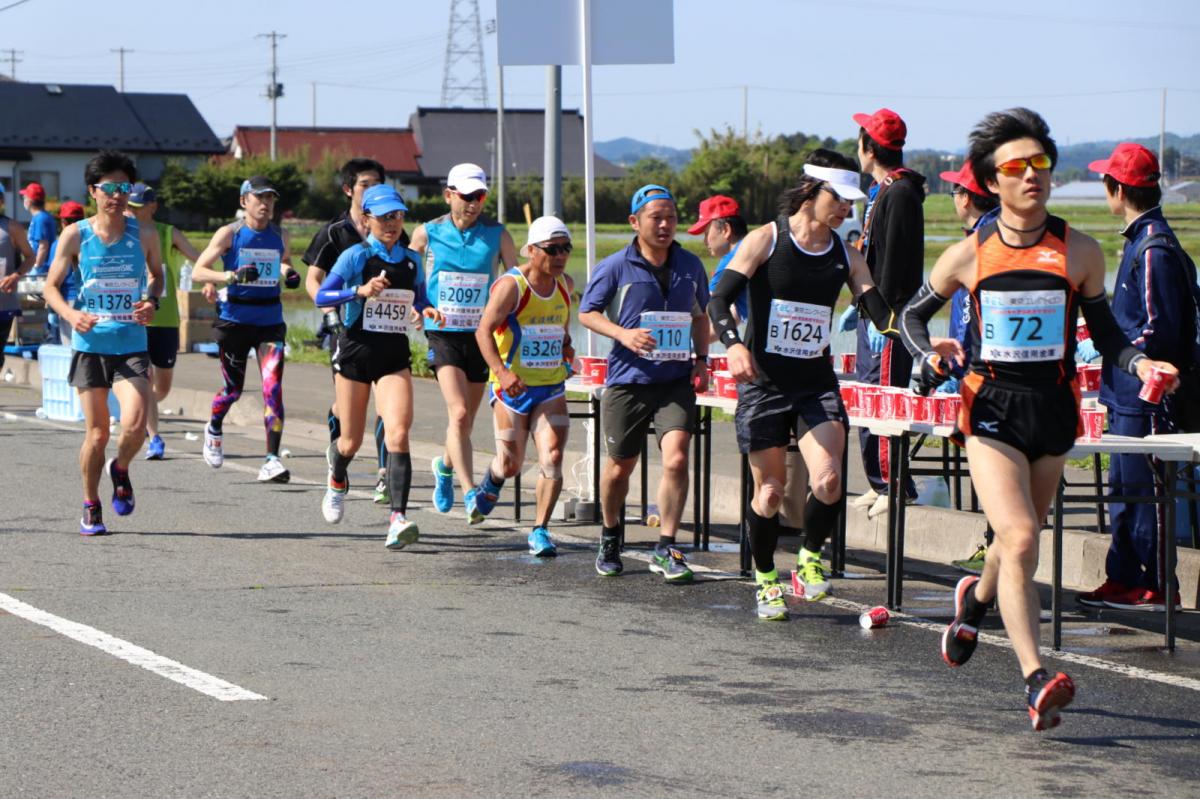 いわて奥州きらめきマラソン2018 フルマラソン5・37.5km給水/10km折り返し 2018/05/20