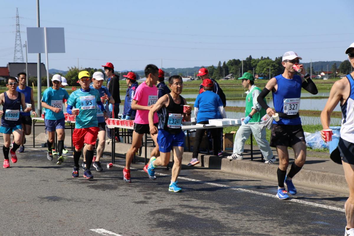 いわて奥州きらめきマラソン2018 フルマラソン5・37.5km給水/10km折り返し 2018/05/20