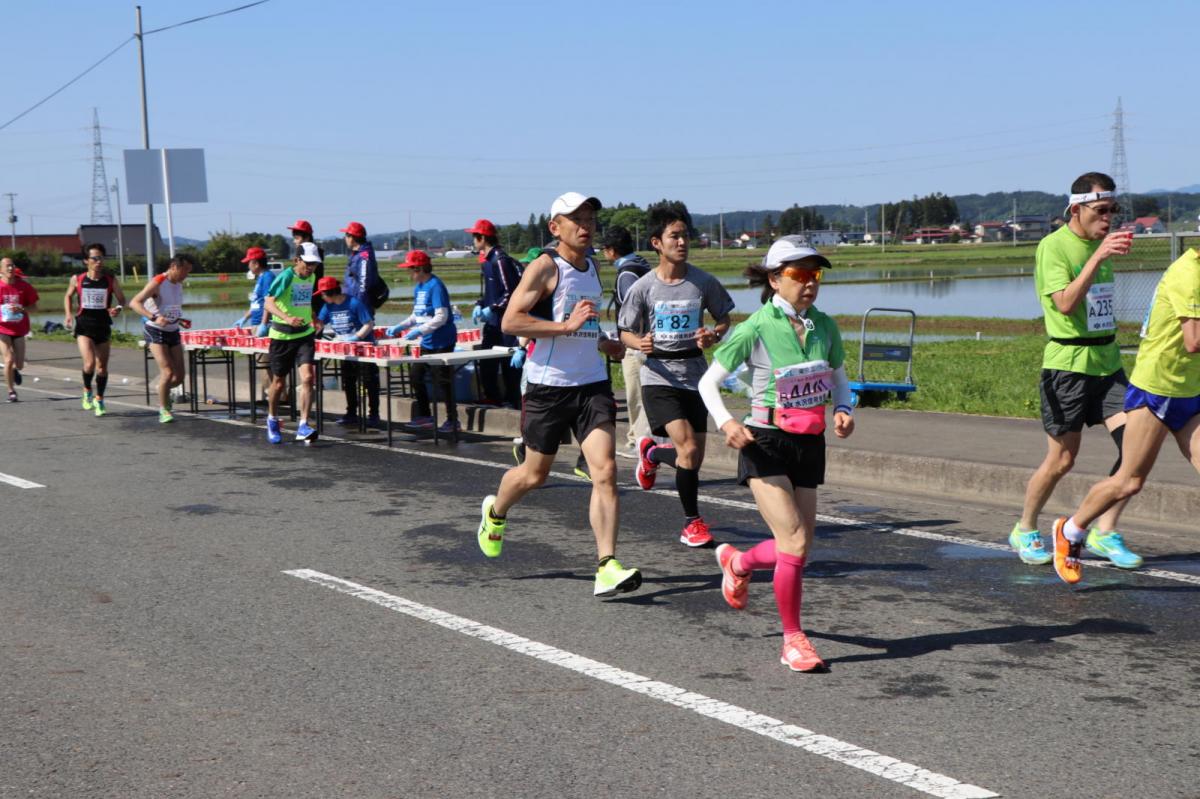 いわて奥州きらめきマラソン2018 フルマラソン5・37.5km給水/10km折り返し 2018/05/20
