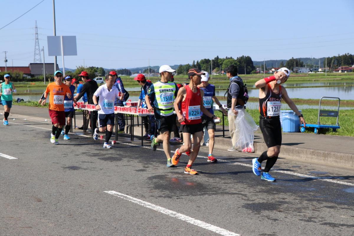 いわて奥州きらめきマラソン2018 フルマラソン5・37.5km給水/10km折り返し 2018/05/20