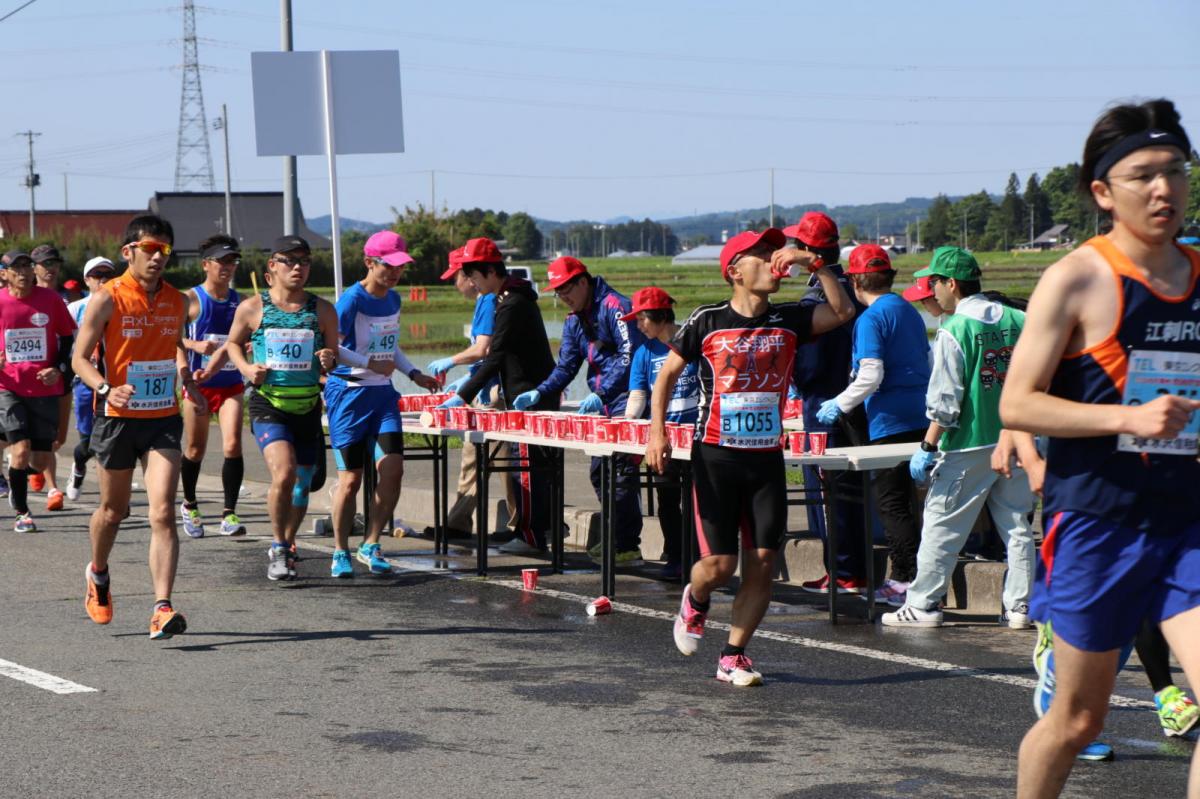 いわて奥州きらめきマラソン2018 フルマラソン5・37.5km給水/10km折り返し 2018/05/20
