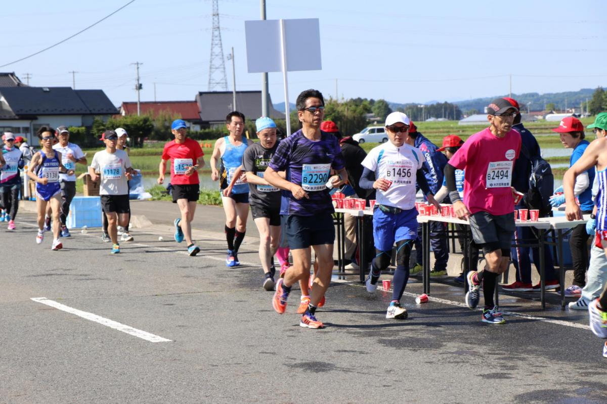 いわて奥州きらめきマラソン2018 フルマラソン5・37.5km給水/10km折り返し 2018/05/20
