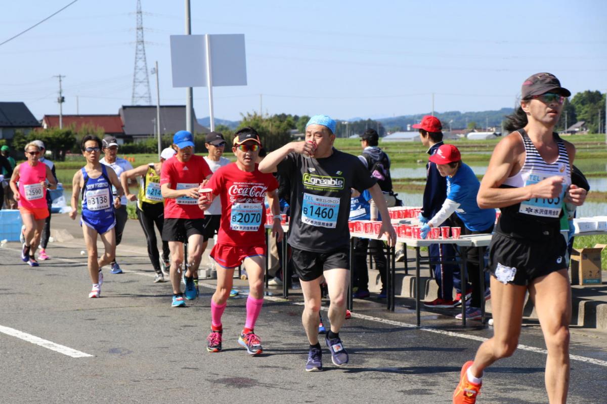 いわて奥州きらめきマラソン2018 フルマラソン5・37.5km給水/10km折り返し 2018/05/20