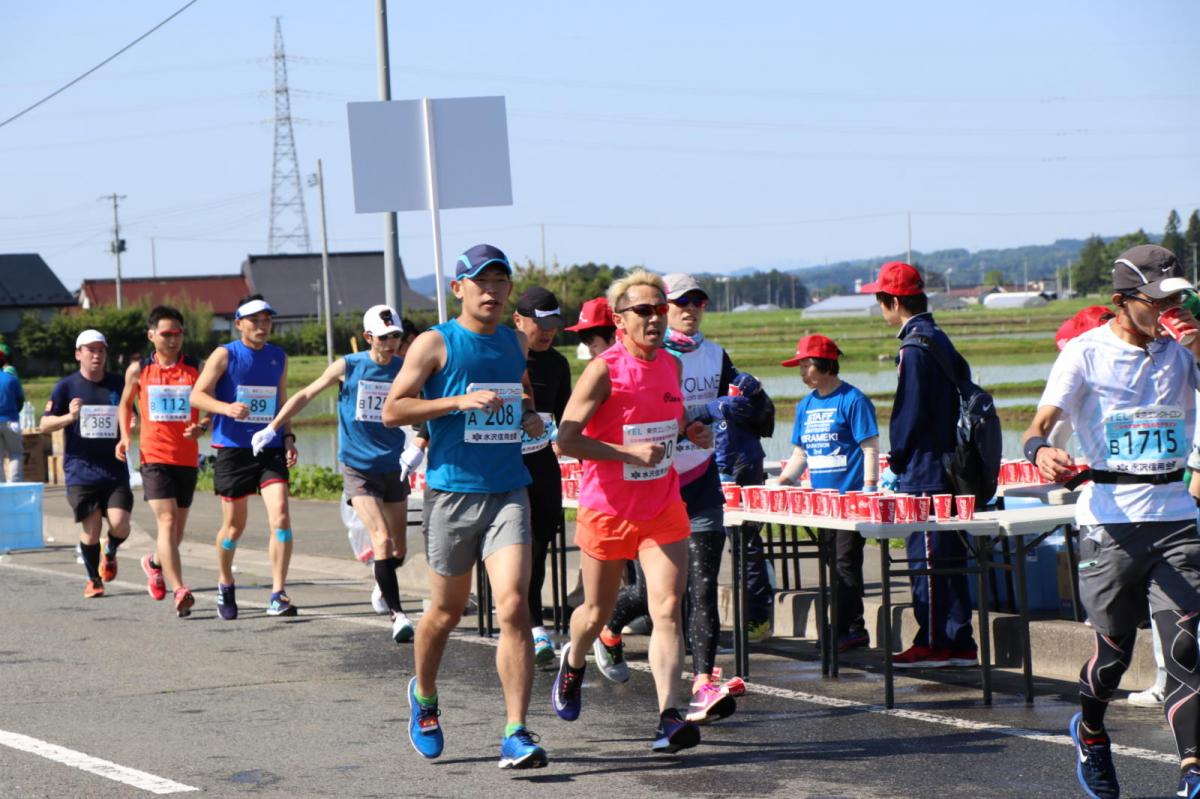 いわて奥州きらめきマラソン2018 フルマラソン5・37.5km給水/10km折り返し 2018/05/20