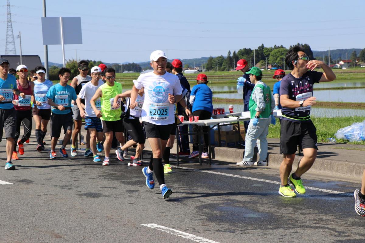 いわて奥州きらめきマラソン2018 フルマラソン5・37.5km給水/10km折り返し 2018/05/20
