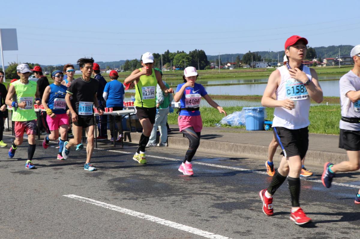 いわて奥州きらめきマラソン2018 フルマラソン5・37.5km給水/10km折り返し 2018/05/20