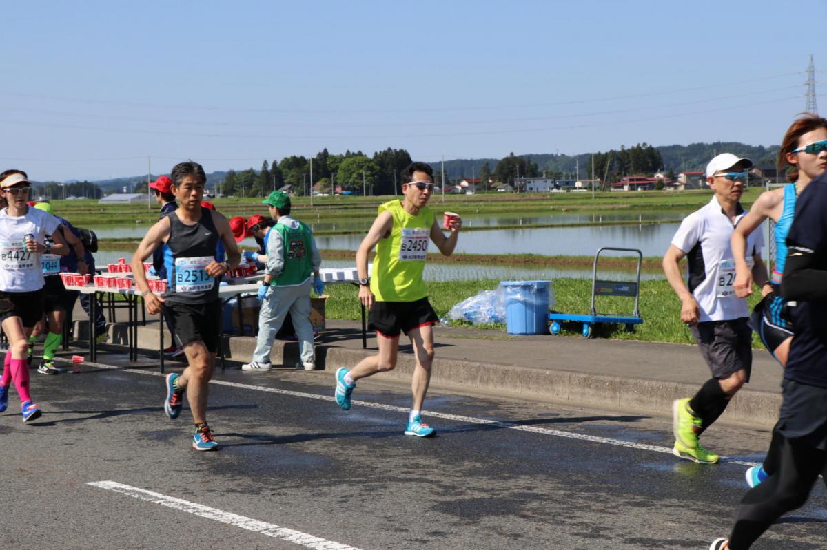 いわて奥州きらめきマラソン2018 フルマラソン5・37.5km給水/10km折り返し 2018/05/20