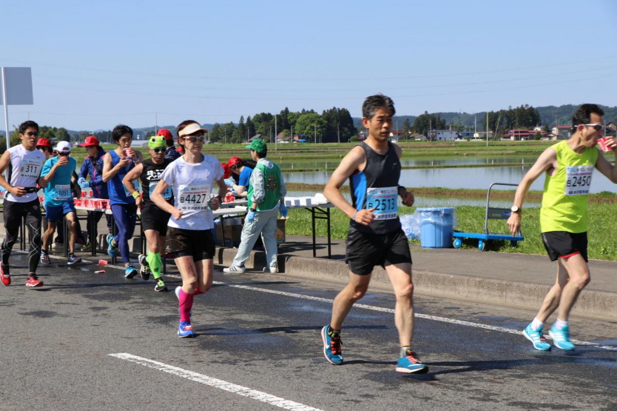いわて奥州きらめきマラソン2018 フルマラソン5・37.5km給水/10km折り返し 2018/05/20