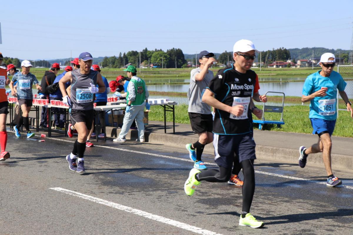 いわて奥州きらめきマラソン2018 フルマラソン5・37.5km給水/10km折り返し 2018/05/20