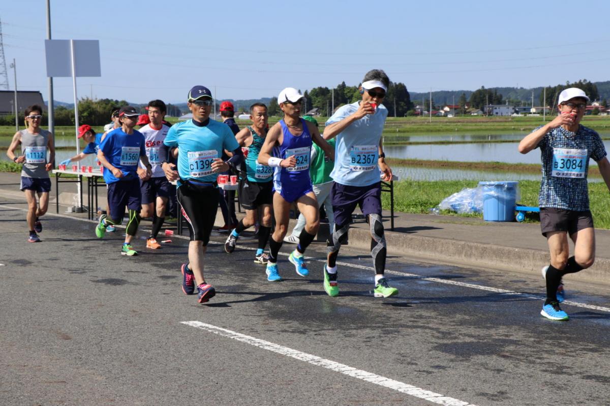 いわて奥州きらめきマラソン2018 フルマラソン5・37.5km給水/10km折り返し 2018/05/20