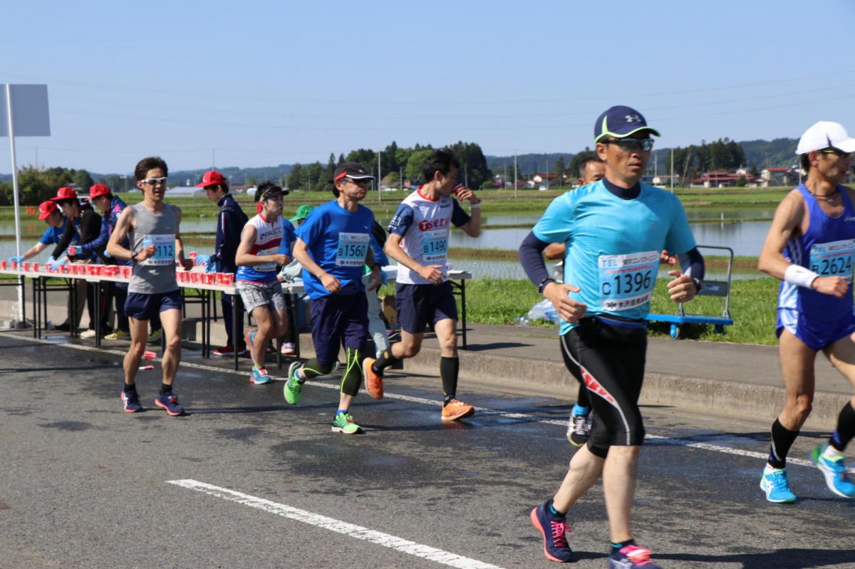 いわて奥州きらめきマラソン2018 フルマラソン5・37.5km給水/10km折り返し 2018/05/20