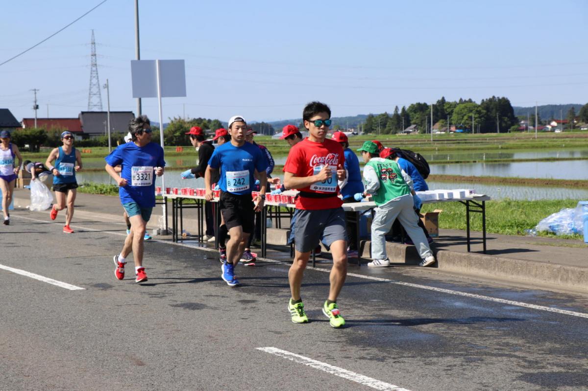 いわて奥州きらめきマラソン2018 フルマラソン5・37.5km給水/10km折り返し 2018/05/20