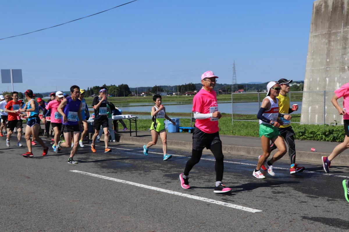 いわて奥州きらめきマラソン2018 フルマラソン5・37.5km給水/10km折り返し 2018/05/20