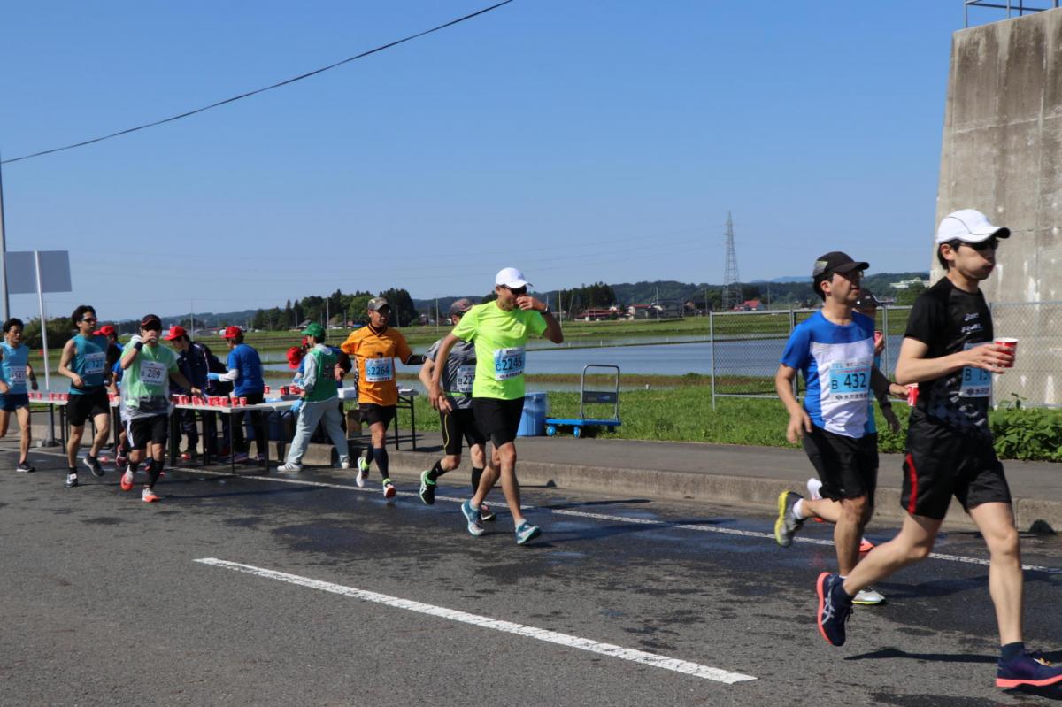 いわて奥州きらめきマラソン2018 フルマラソン5・37.5km給水/10km折り返し 2018/05/20