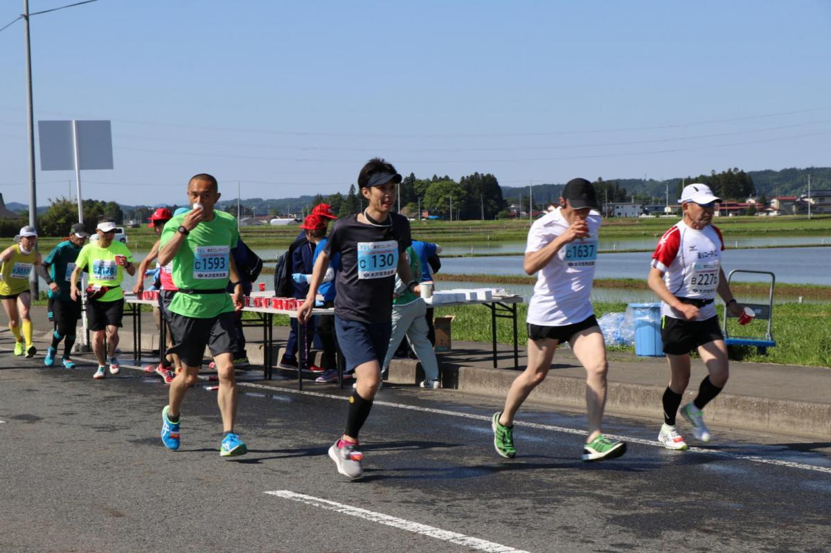いわて奥州きらめきマラソン2018 フルマラソン5・37.5km給水/10km折り返し 2018/05/20
