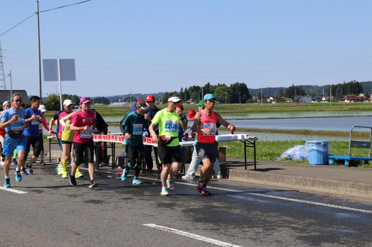 いわて奥州きらめきマラソン2018 フルマラソン5・37.5km給水/10km折り返し 2018/05/20