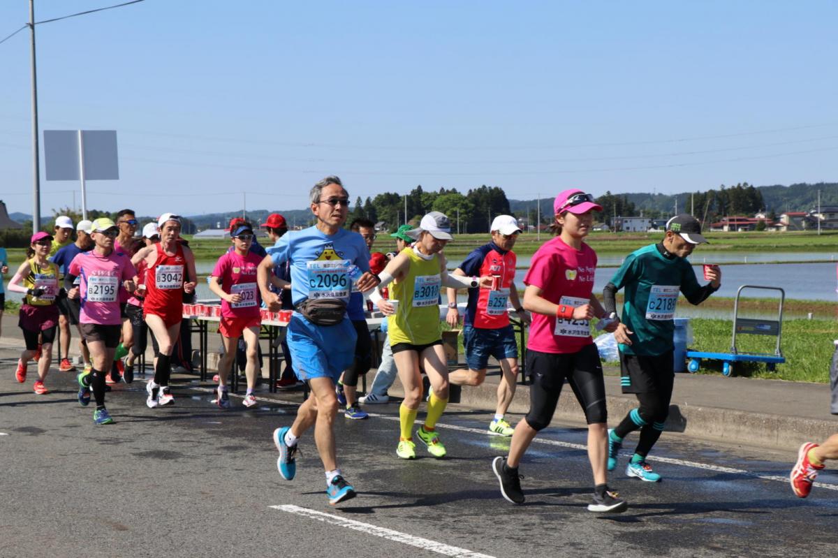 いわて奥州きらめきマラソン2018 フルマラソン5・37.5km給水/10km折り返し 2018/05/20