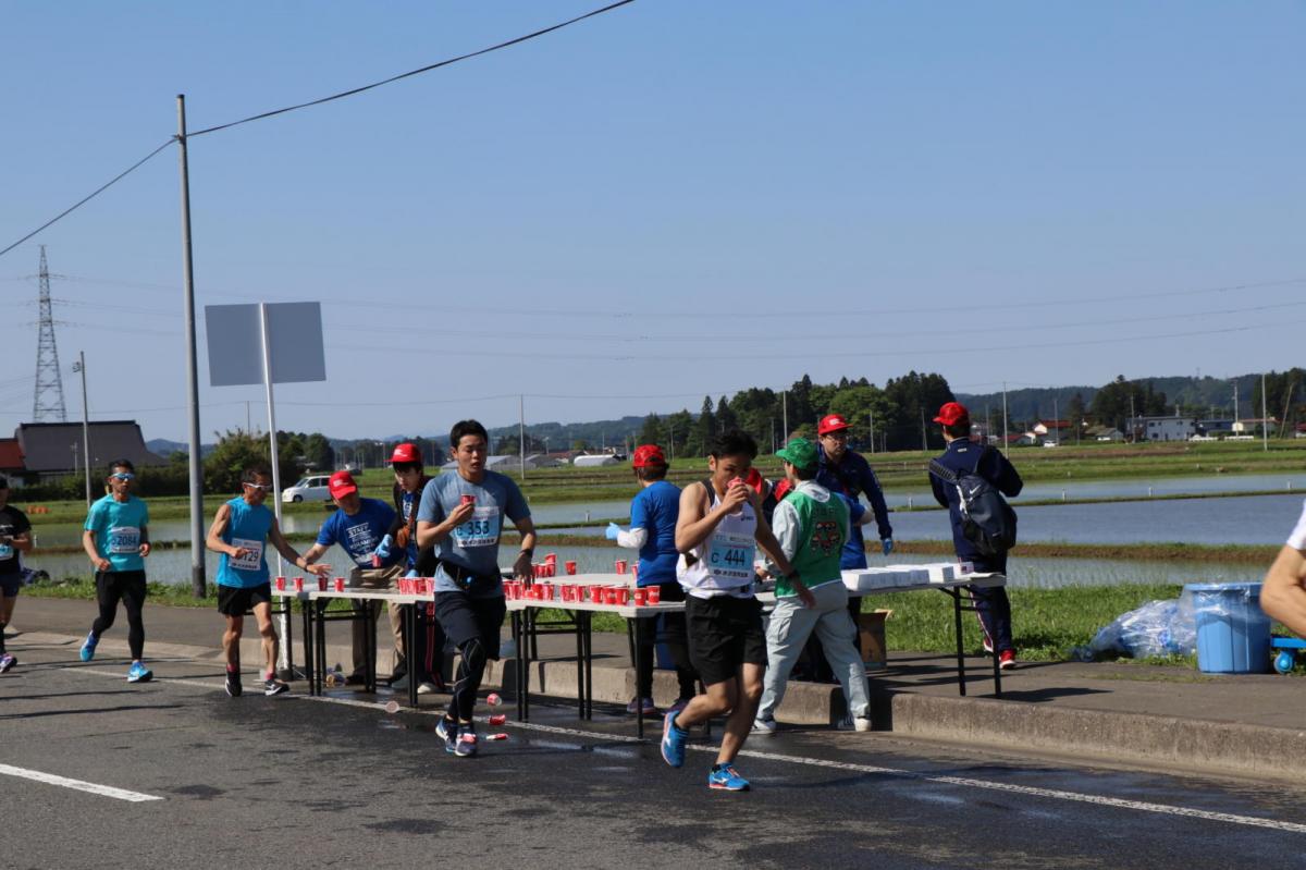 いわて奥州きらめきマラソン2018 フルマラソン5・37.5km給水/10km折り返し 2018/05/20