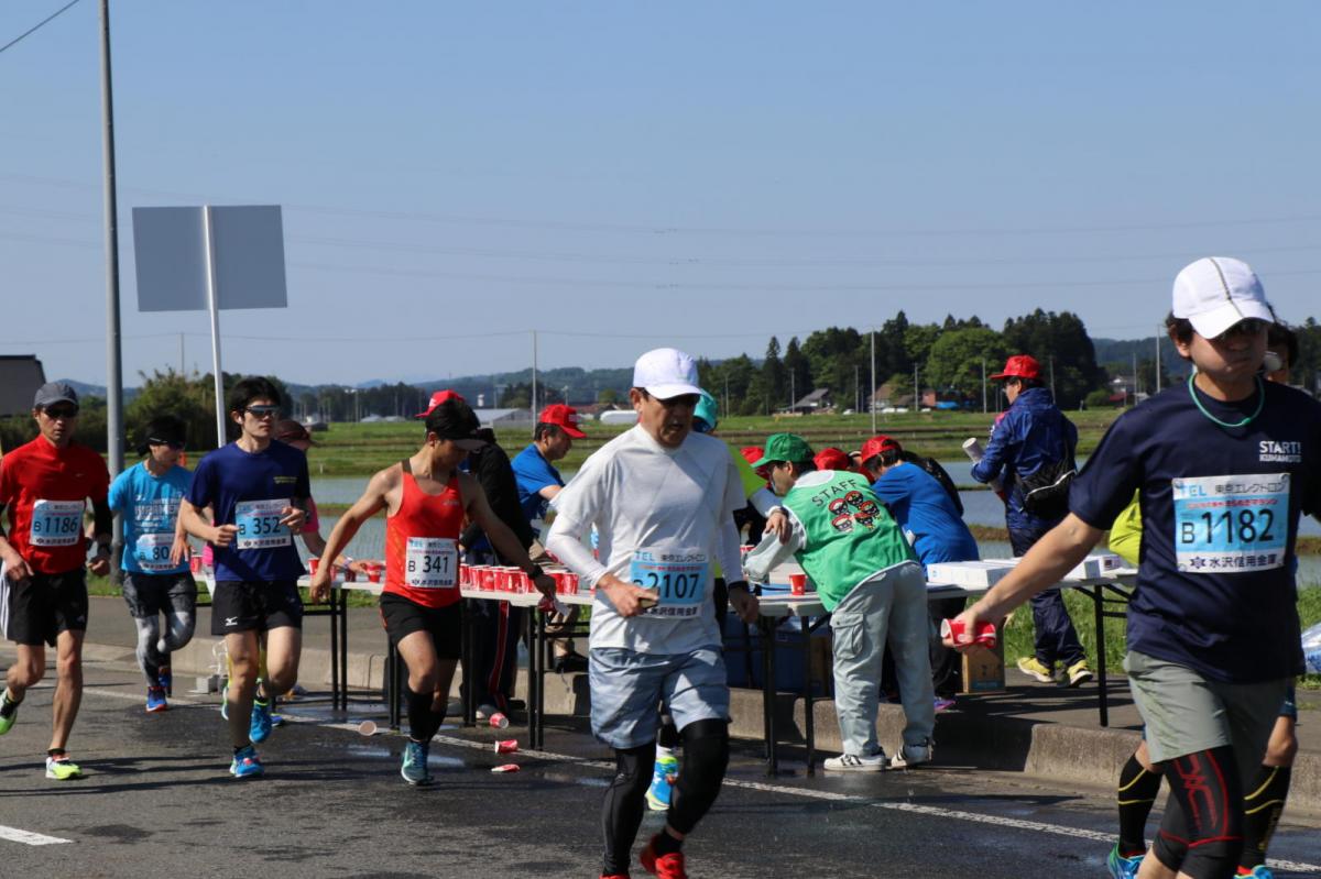 いわて奥州きらめきマラソン2018 フルマラソン5・37.5km給水/10km折り返し 2018/05/20