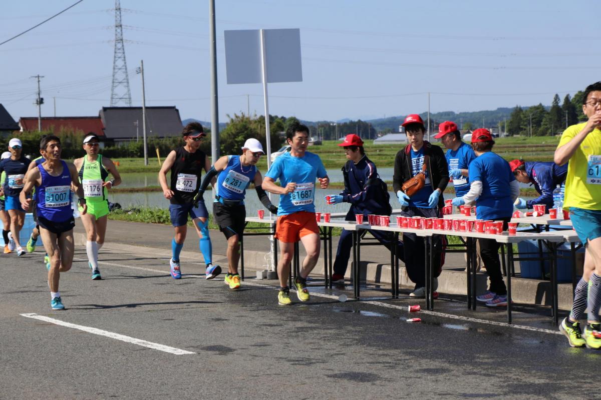 いわて奥州きらめきマラソン2018 フルマラソン5・37.5km給水/10km折り返し 2018/05/20
