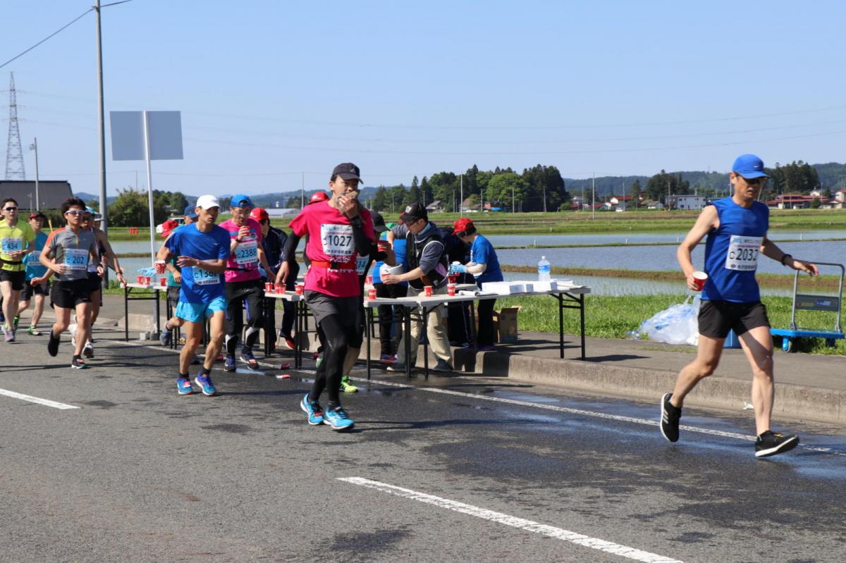 いわて奥州きらめきマラソン2018 フルマラソン5・37.5km給水/10km折り返し 2018/05/20
