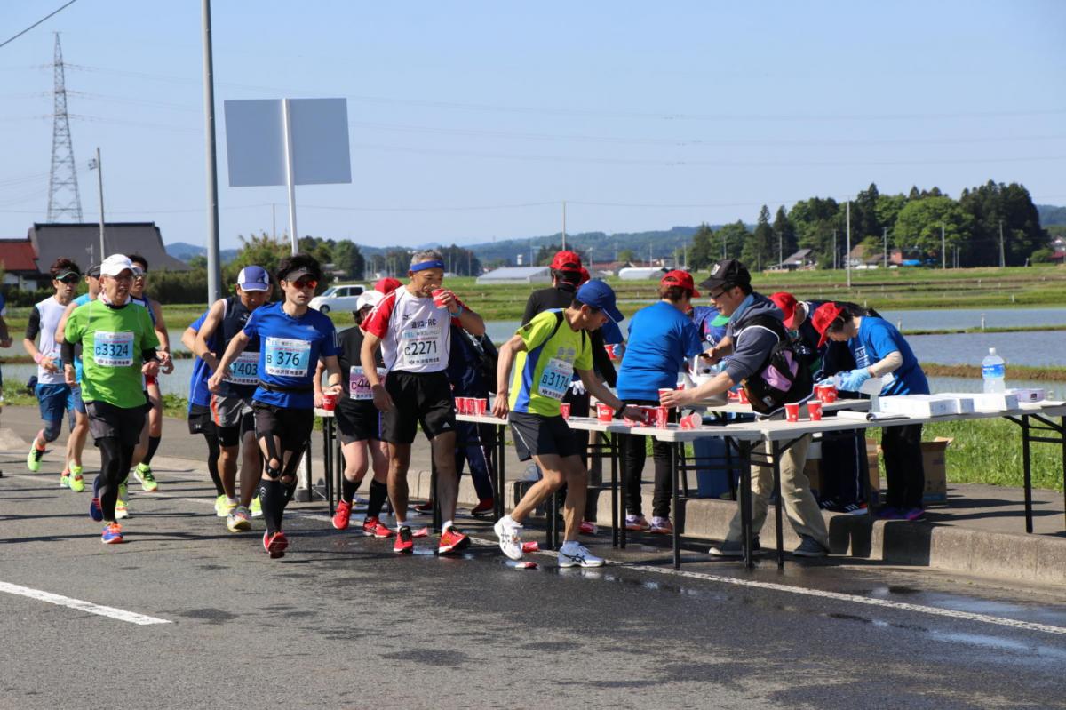 いわて奥州きらめきマラソン2018 フルマラソン5・37.5km給水/10km折り返し 2018/05/20