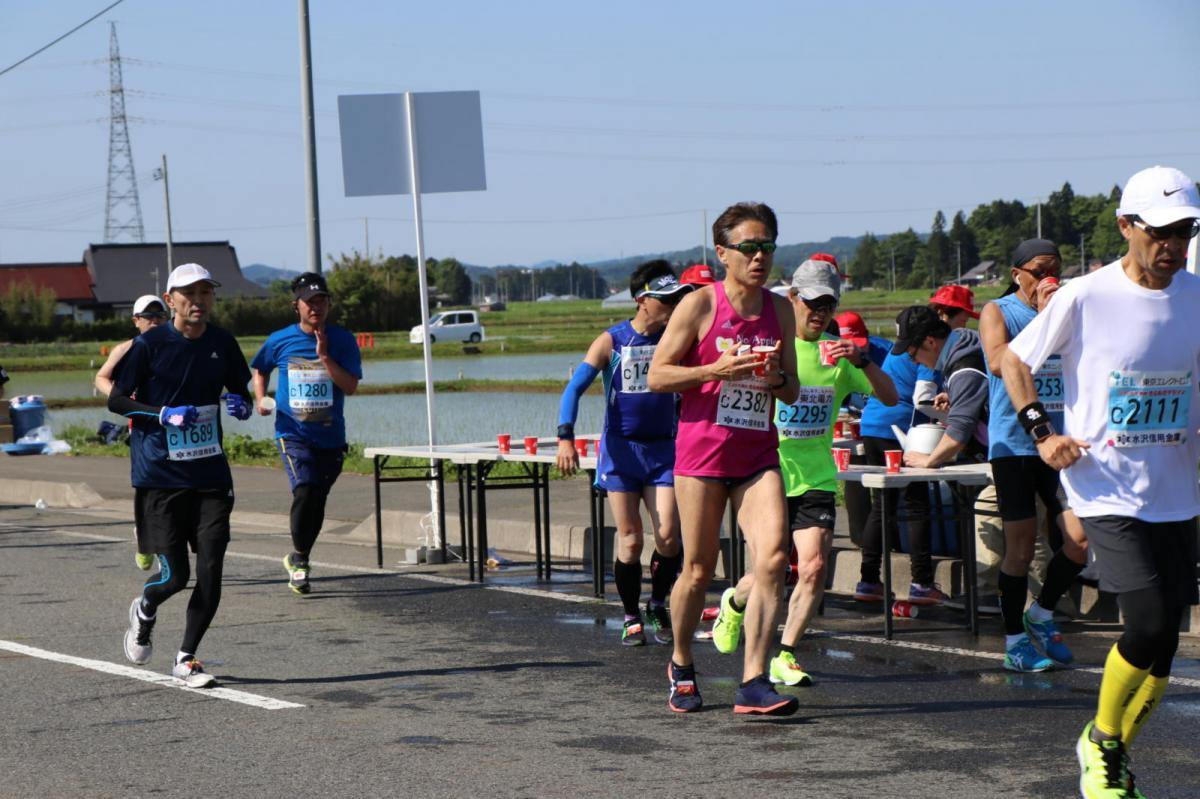 いわて奥州きらめきマラソン2018 フルマラソン5・37.5km給水/10km折り返し 2018/05/20