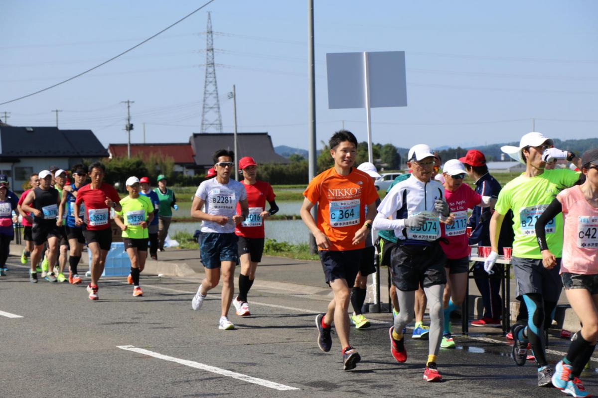いわて奥州きらめきマラソン2018 フルマラソン5・37.5km給水/10km折り返し 2018/05/20