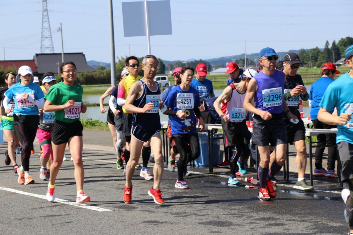 いわて奥州きらめきマラソン2018 フルマラソン5・37.5km給水/10km折り返し 2018/05/20
