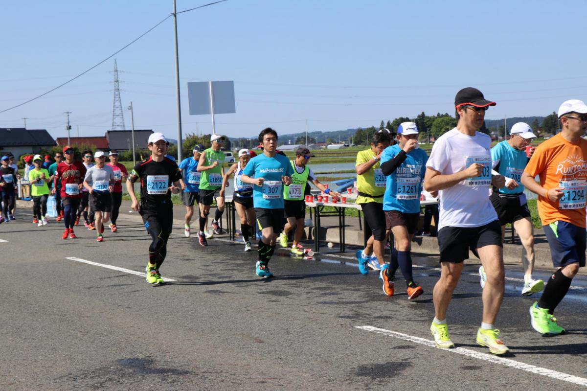 いわて奥州きらめきマラソン2018 フルマラソン5・37.5km給水/10km折り返し 2018/05/20