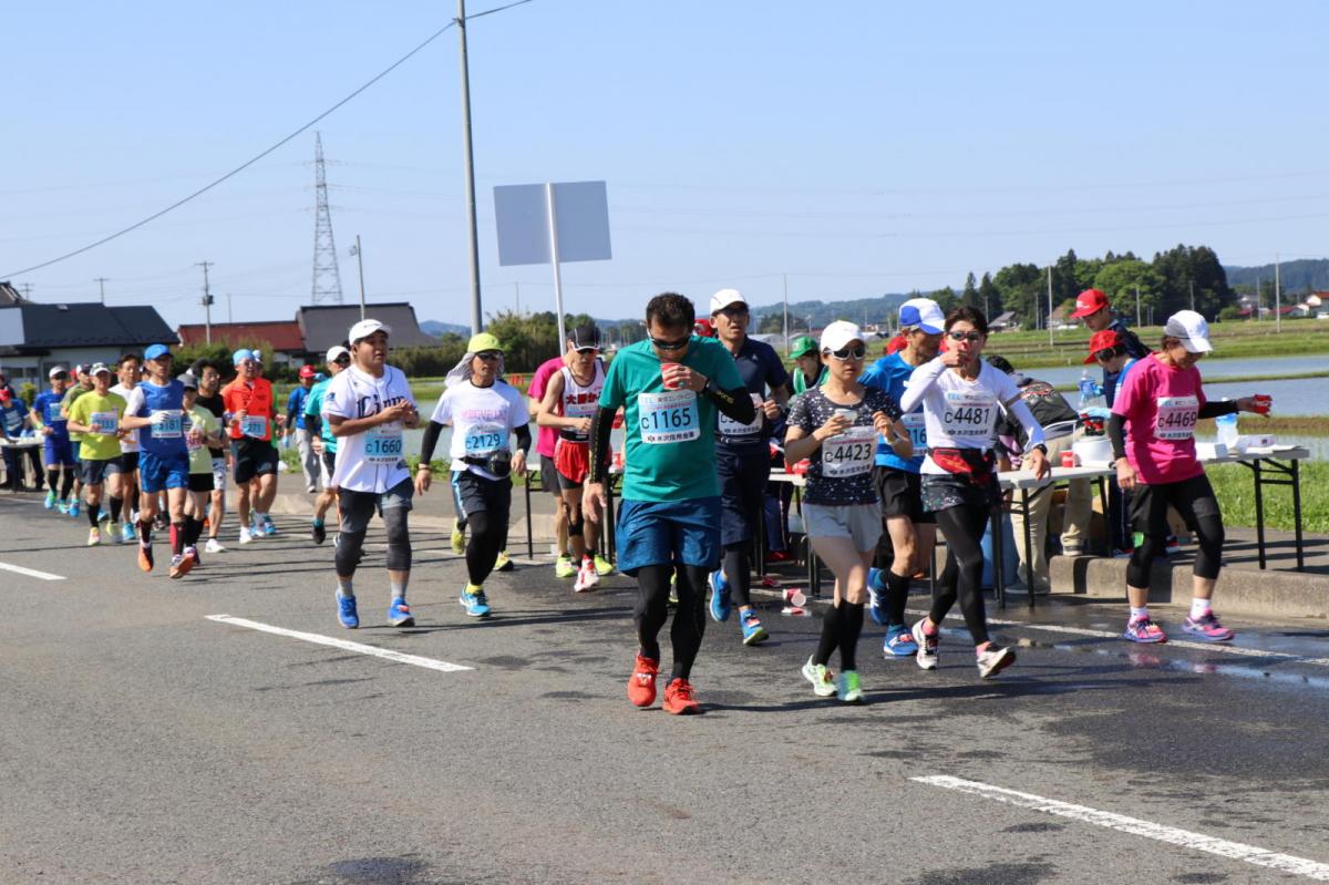 いわて奥州きらめきマラソン2018 フルマラソン5・37.5km給水/10km折り返し 2018/05/20