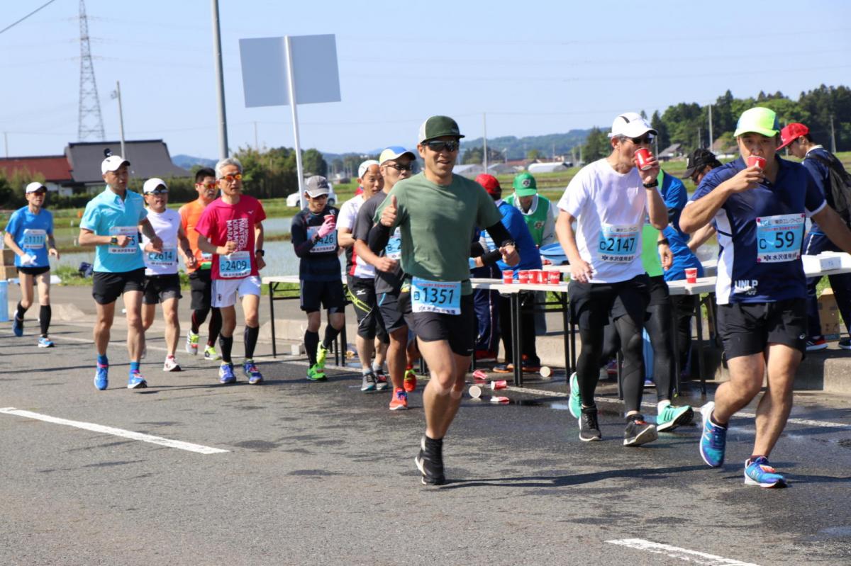 いわて奥州きらめきマラソン2018 フルマラソン5・37.5km給水/10km折り返し 2018/05/20