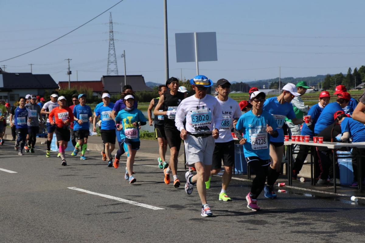いわて奥州きらめきマラソン2018 フルマラソン5・37.5km給水/10km折り返し 2018/05/20