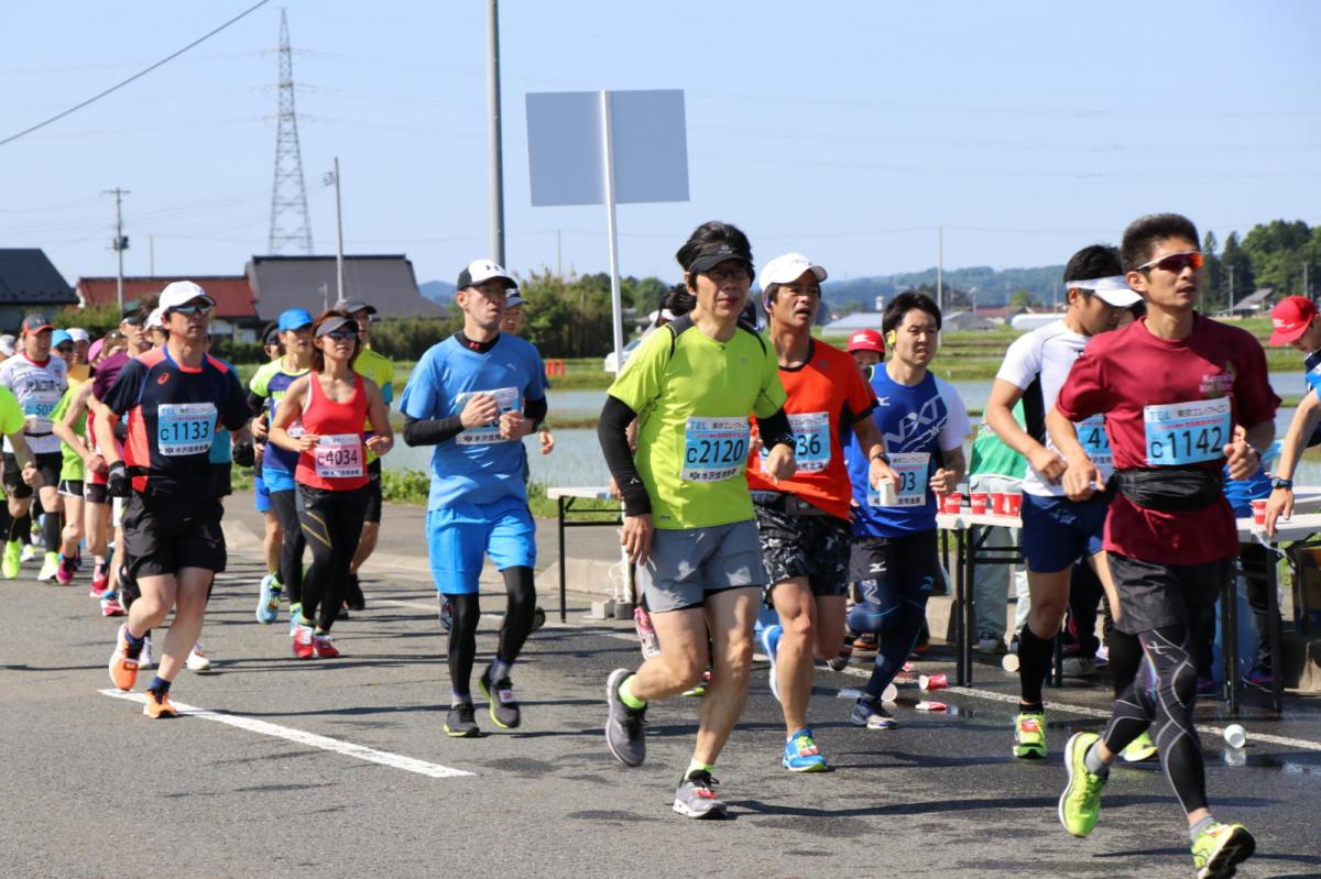 いわて奥州きらめきマラソン2018 フルマラソン5・37.5km給水/10km折り返し 2018/05/20