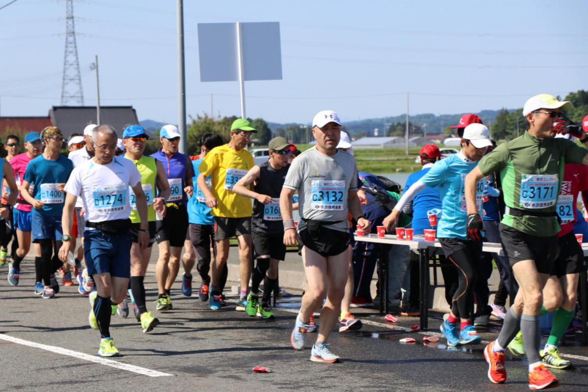 いわて奥州きらめきマラソン2018 フルマラソン5・37.5km給水/10km折り返し 2018/05/20