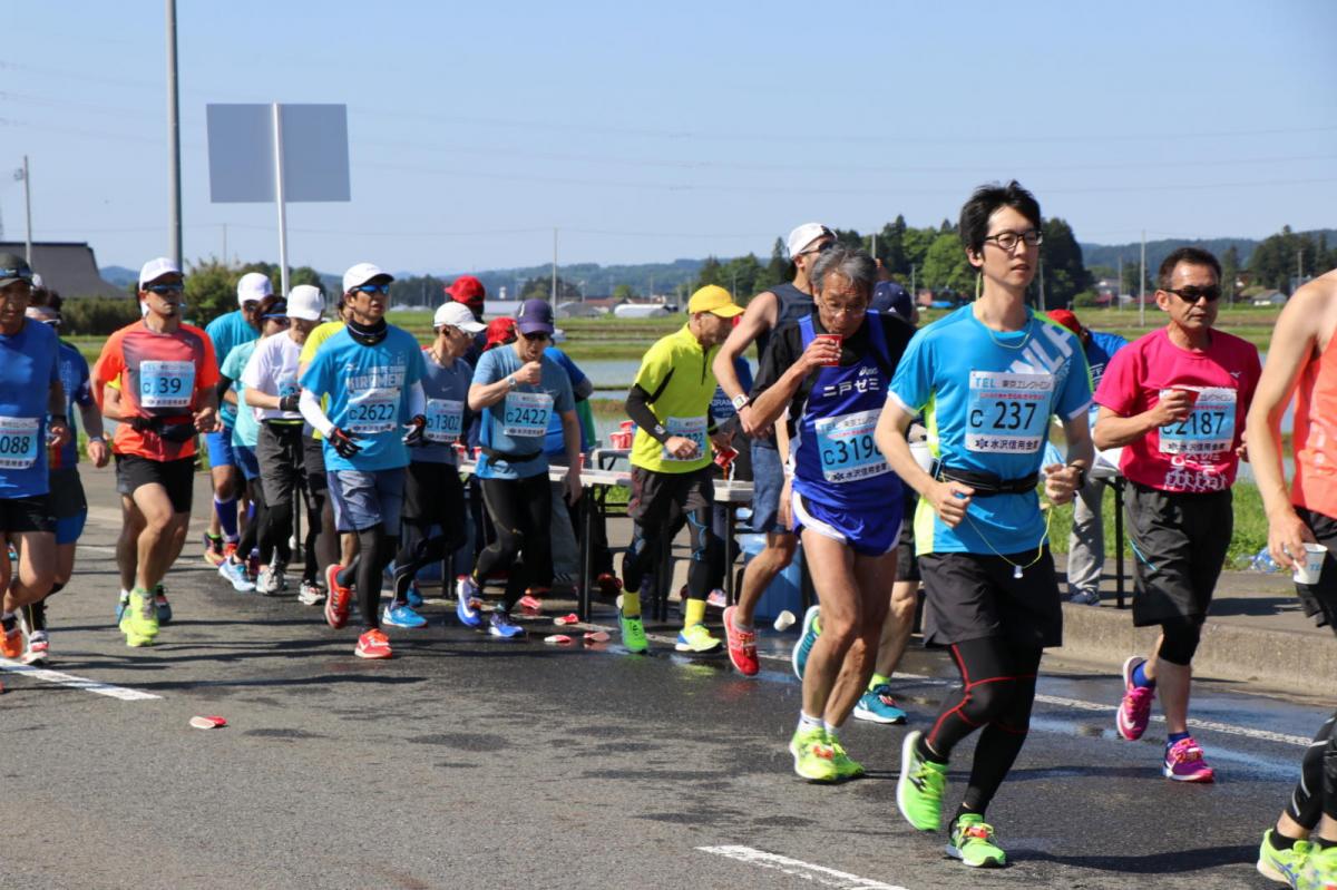 いわて奥州きらめきマラソン2018 フルマラソン5・37.5km給水/10km折り返し 2018/05/20