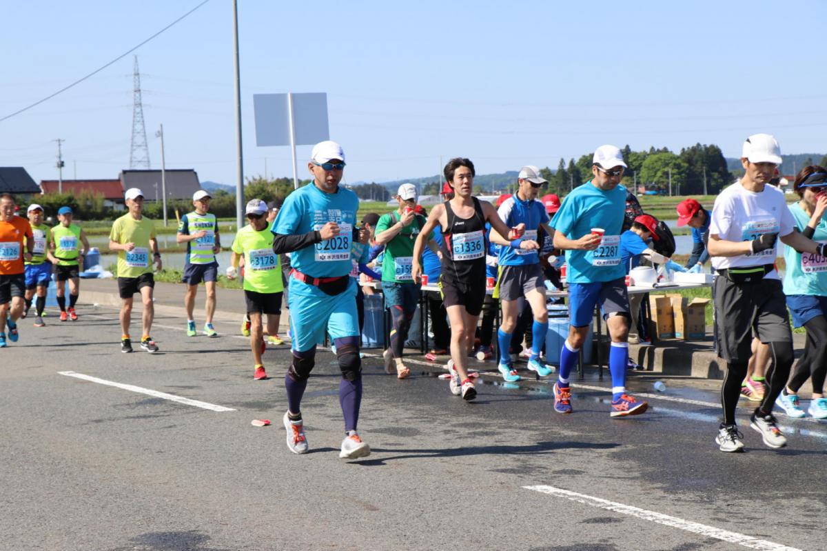 いわて奥州きらめきマラソン2018 フルマラソン5・37.5km給水/10km折り返し 2018/05/20