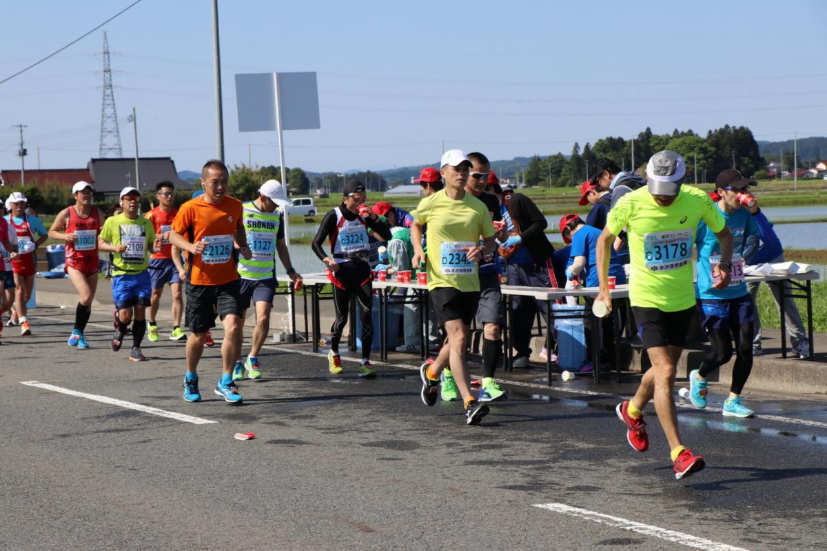 いわて奥州きらめきマラソン2018 フルマラソン5・37.5km給水/10km折り返し 2018/05/20
