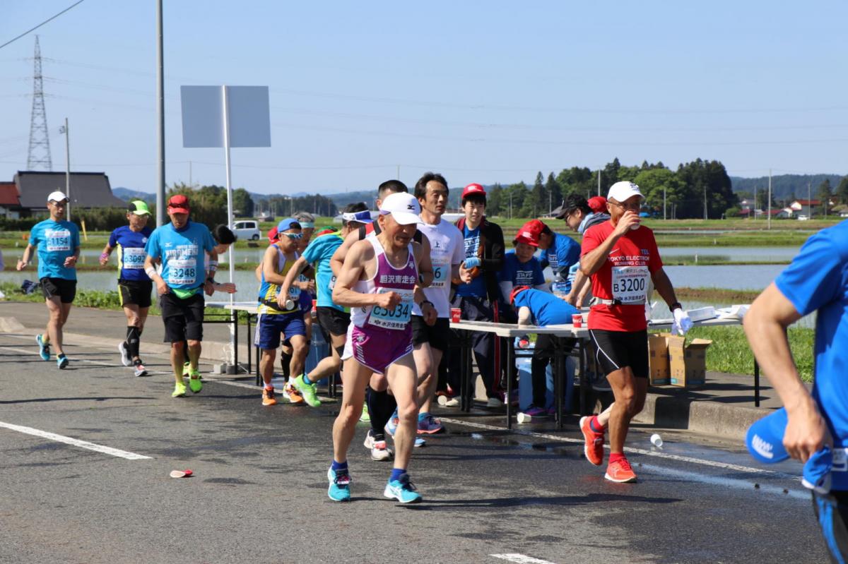 いわて奥州きらめきマラソン2018 フルマラソン5・37.5km給水/10km折り返し 2018/05/20
