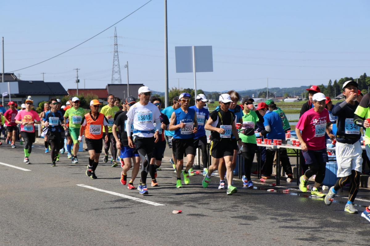いわて奥州きらめきマラソン2018 フルマラソン5・37.5km給水/10km折り返し 2018/05/20