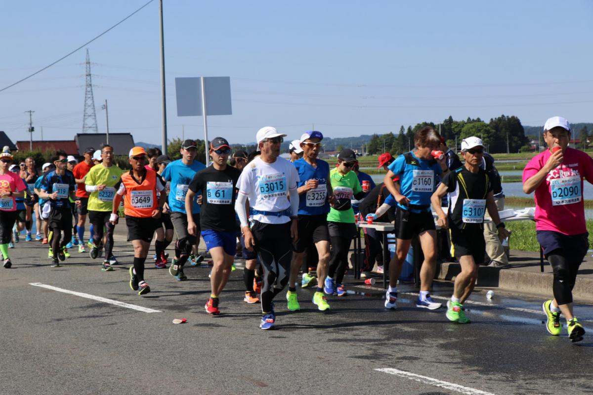 いわて奥州きらめきマラソン2018 フルマラソン5・37.5km給水/10km折り返し 2018/05/20
