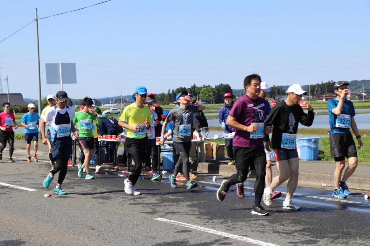 いわて奥州きらめきマラソン2018 フルマラソン5・37.5km給水/10km折り返し 2018/05/20