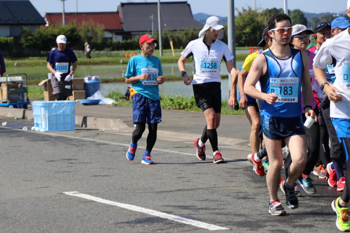 いわて奥州きらめきマラソン2018 フルマラソン5・37.5km給水/10km折り返し 2018/05/20