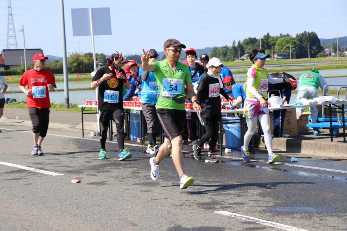 いわて奥州きらめきマラソン2018 フルマラソン5・37.5km給水/10km折り返し 2018/05/20