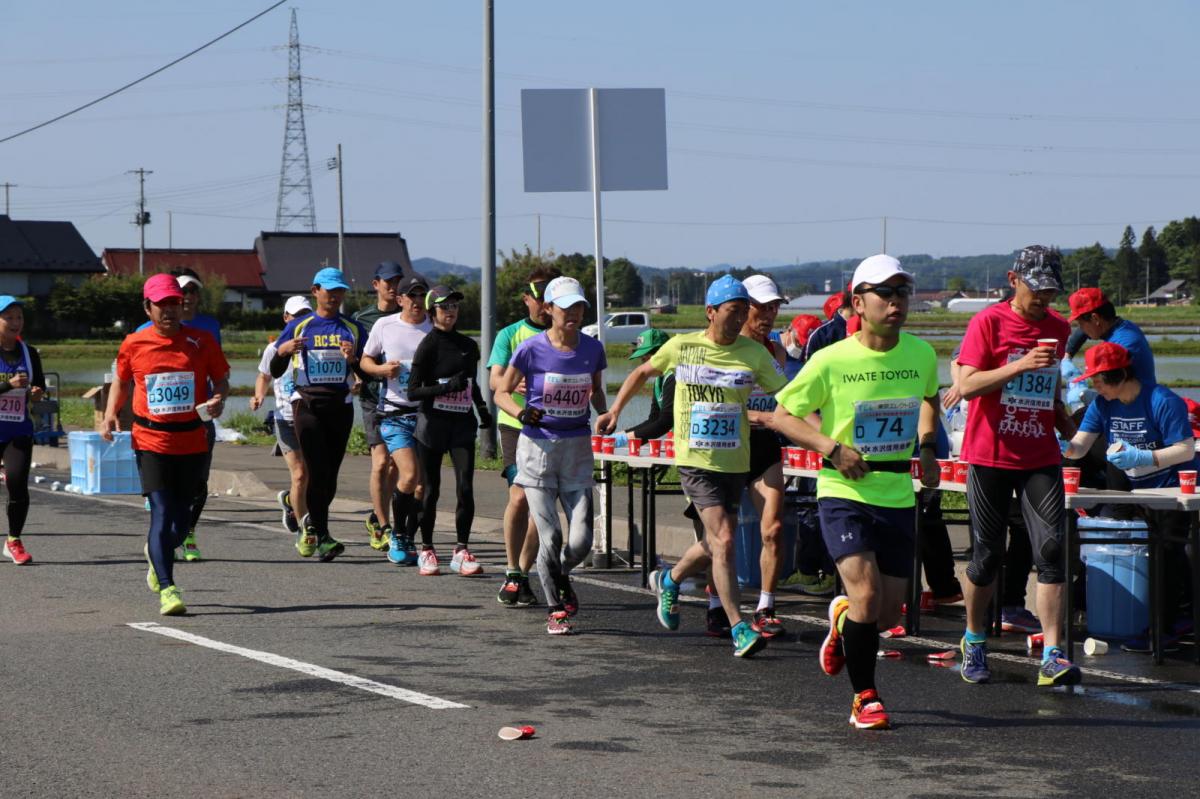 いわて奥州きらめきマラソン2018 フルマラソン5・37.5km給水/10km折り返し 2018/05/20