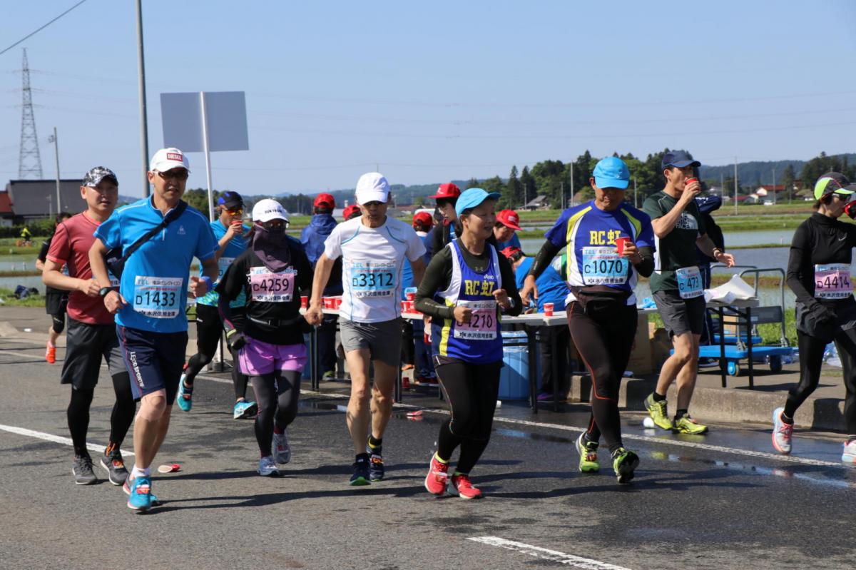 いわて奥州きらめきマラソン2018 フルマラソン5・37.5km給水/10km折り返し 2018/05/20