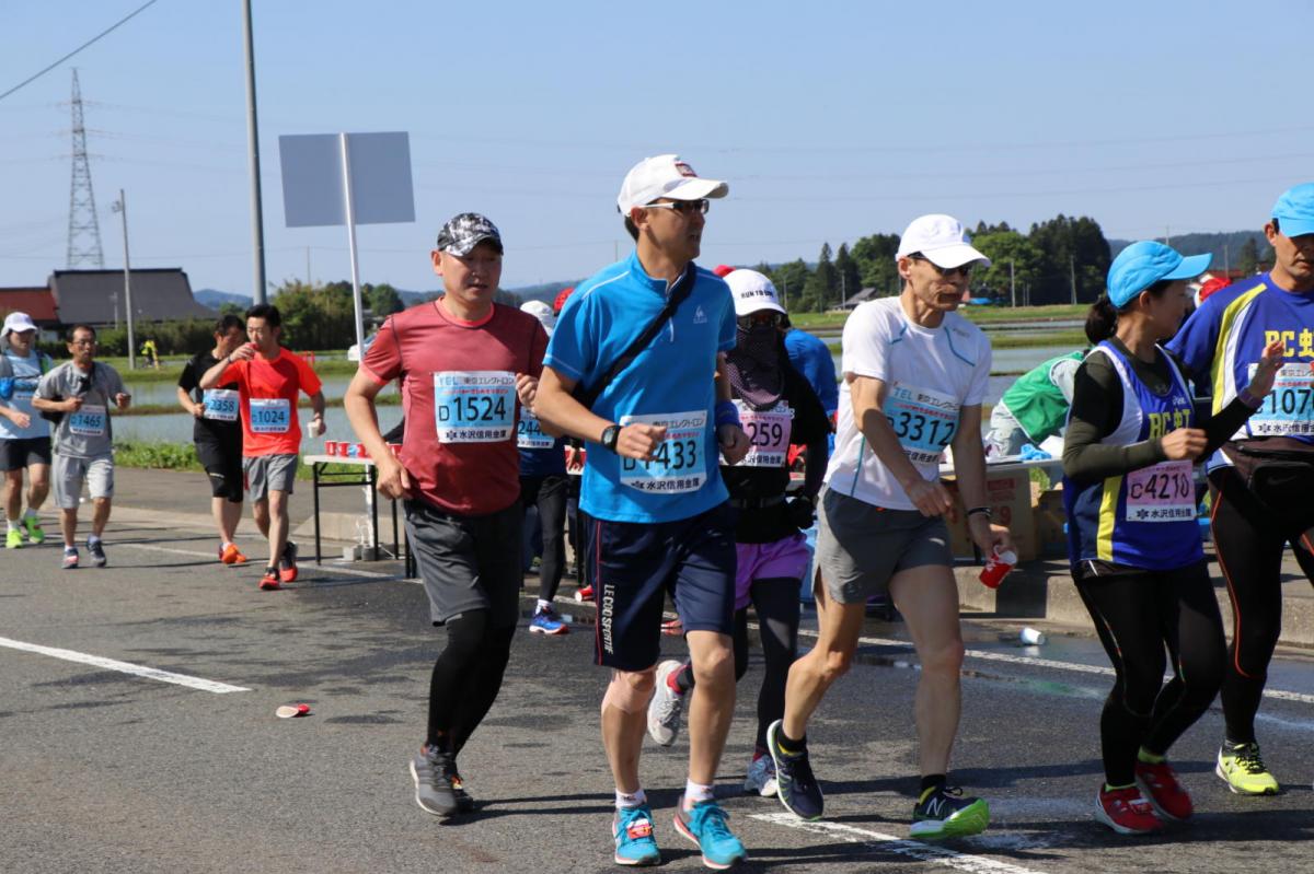 いわて奥州きらめきマラソン2018 フルマラソン5・37.5km給水/10km折り返し 2018/05/20